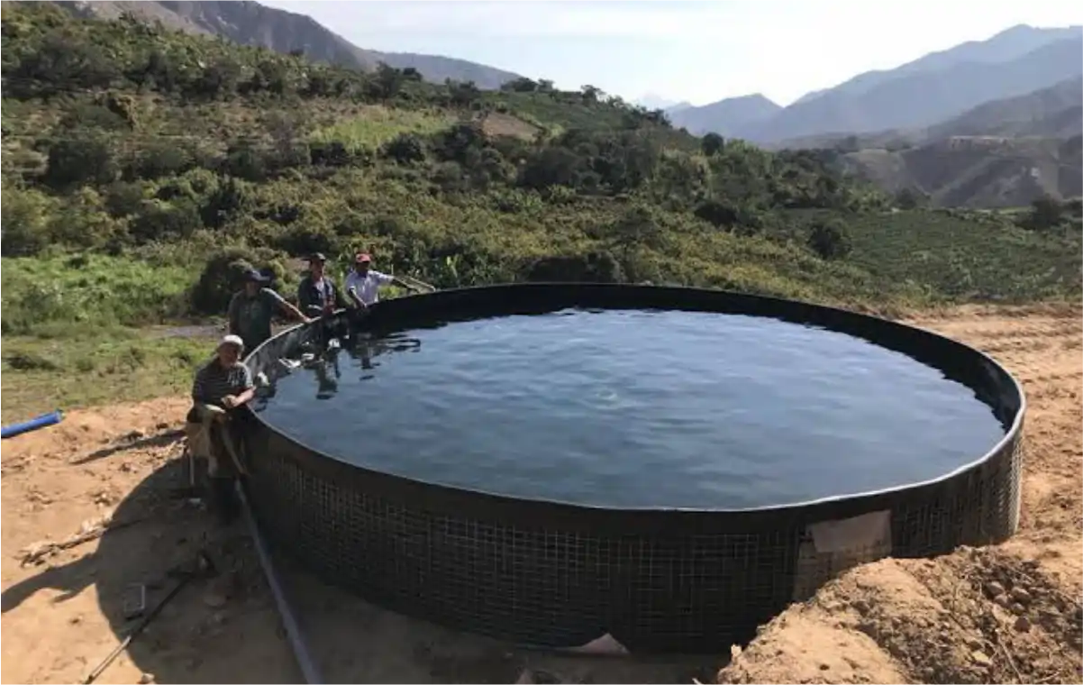 Instalacion de geotanques Marca JCA para agua en Huaraz